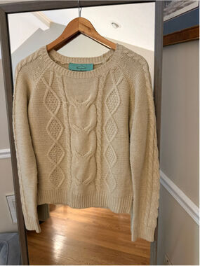Women's Haute Hanger Cable Knit Sweater Beige Gold Size M